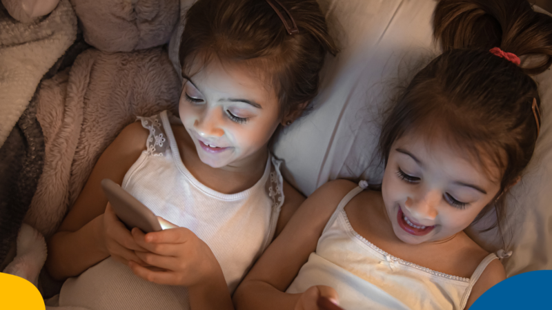 ¿El celular antes de dormir afecta el sueño?